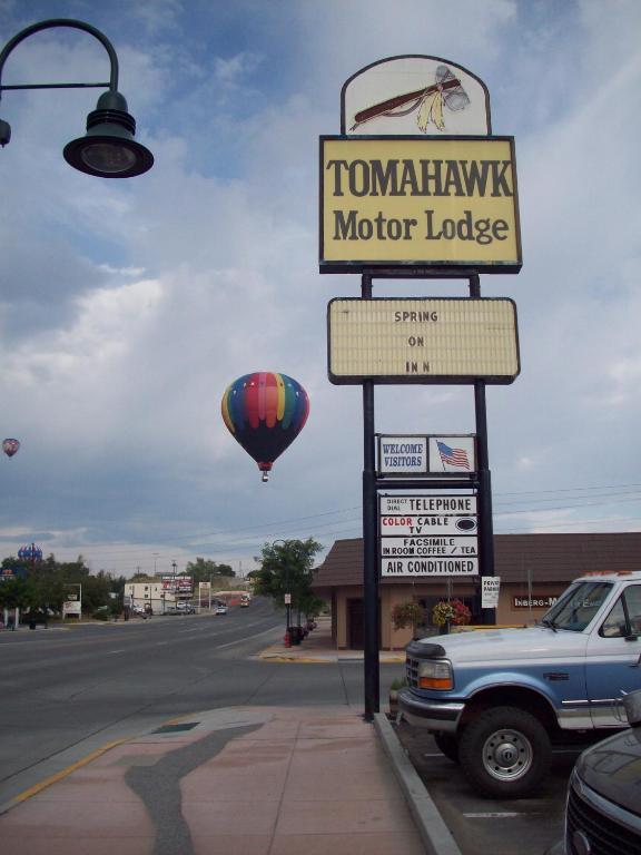 Tomahawk Motor Lodge Riverton Exterior photo